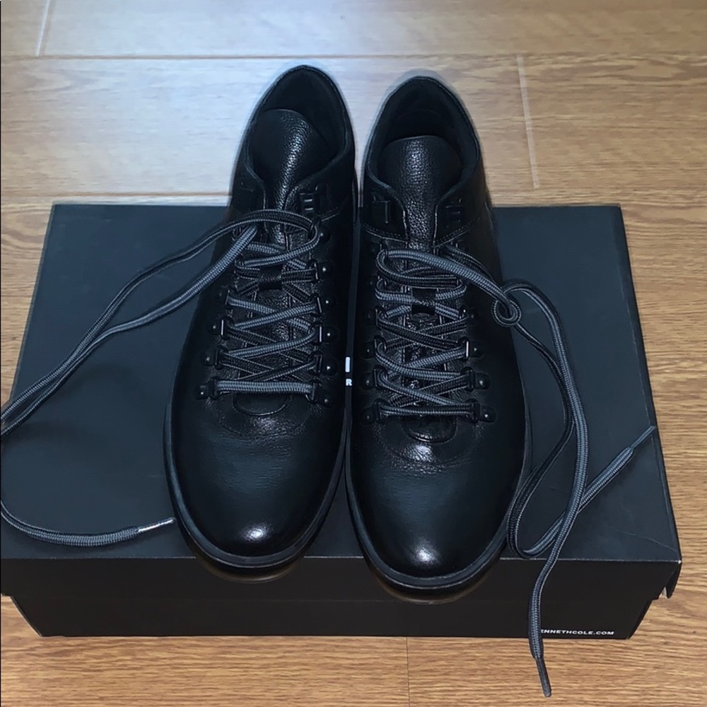 Kenneth Cole Brand Tour Men’s Shoes